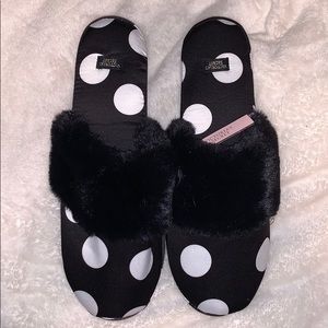 NWT VS slippers